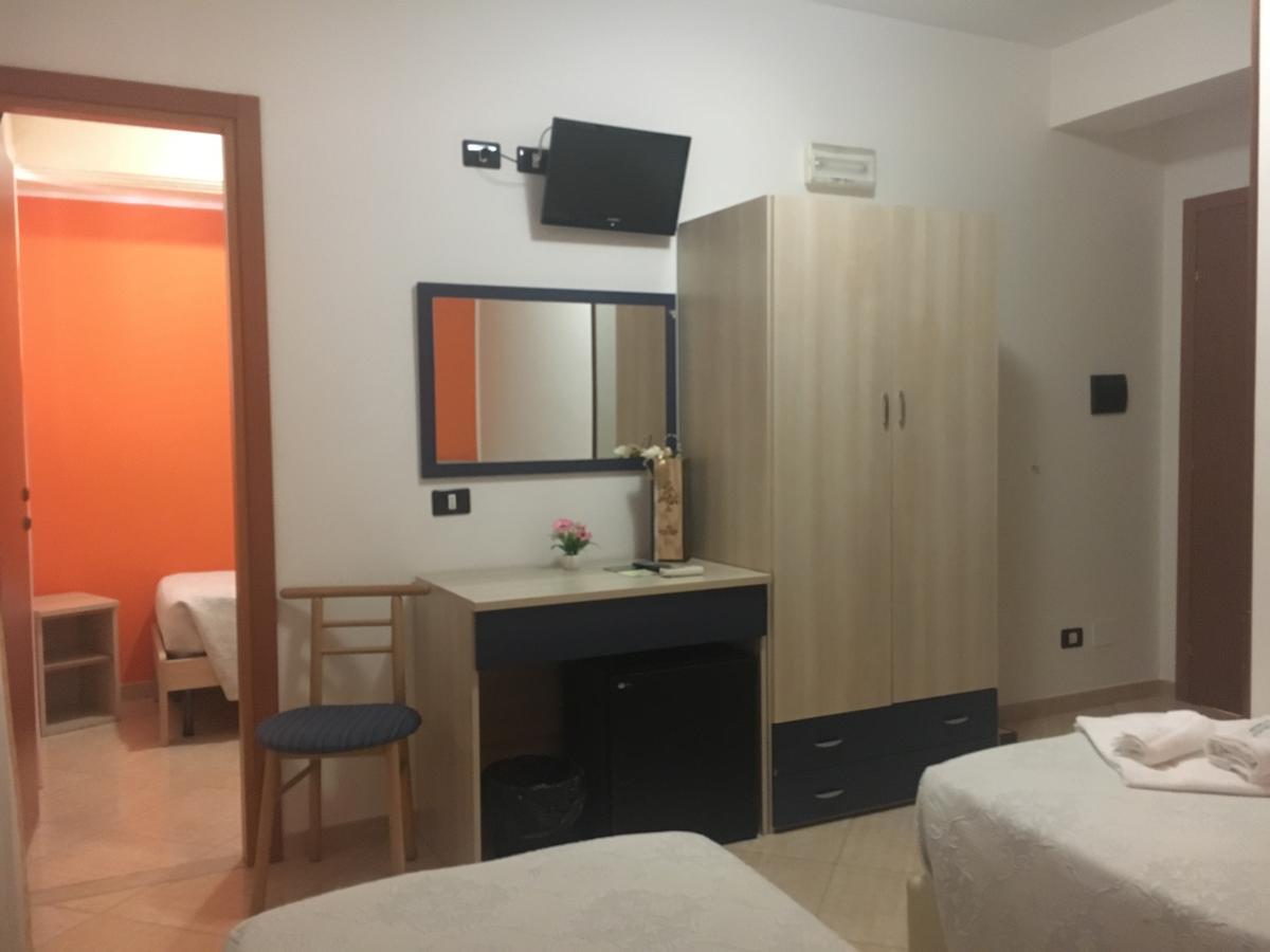 Bed & Breakfast Mediterraneo Pozzallo Exterior photo